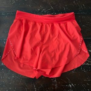 Size 4 fast and free reflective Lululemon shorts